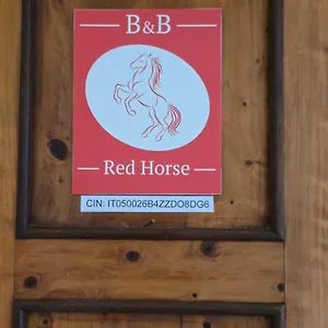 Red Horse Couette-café Pise